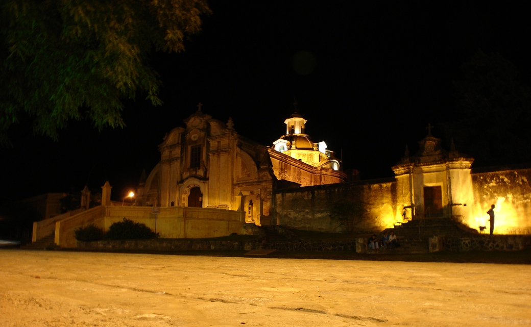 click for 
next photo